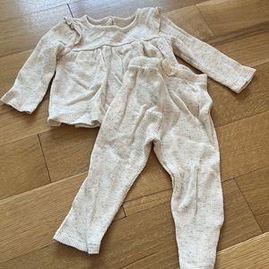 Gap waffle ribbed white and rainbow set 12-18M